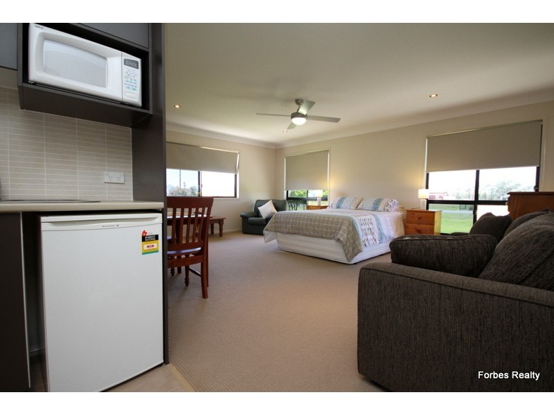 12 Southern Cross Drive, Dalby QLD 4405