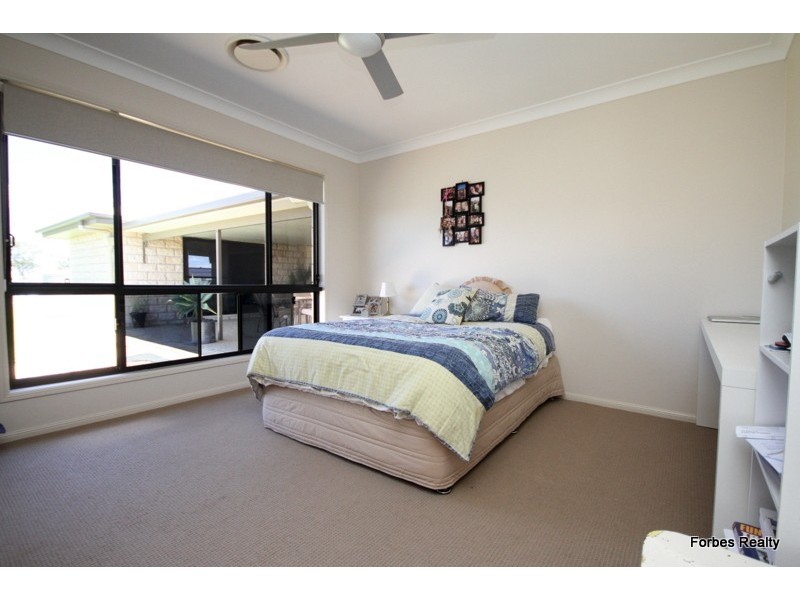 12 Southern Cross Drive, Dalby QLD 4405