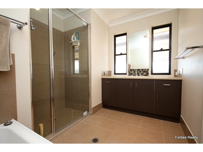 12 Southern Cross Drive, Dalby QLD 4405