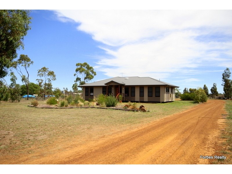 41 Seymours Road, Dalby QLD 4405
