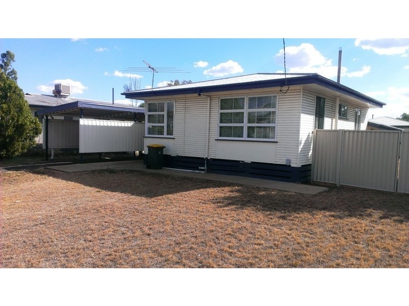 12 Jessop Street, Dalby QLD 4405