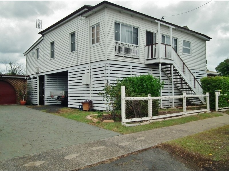 86                         Drayton Street, Dalby QLD 4405
