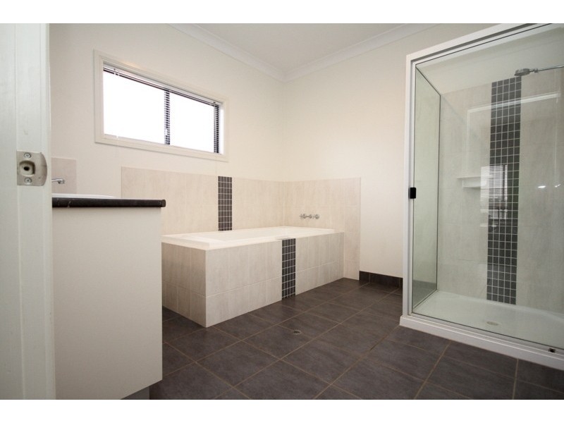 19 Burke Street, Dalby QLD 4405