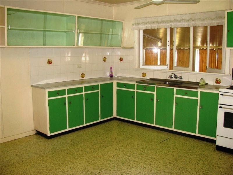 18 Ayrton Street, Dalby QLD 4405