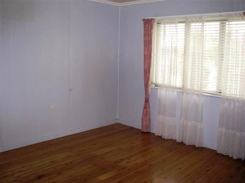 18 Ayrton Street, Dalby QLD 4405