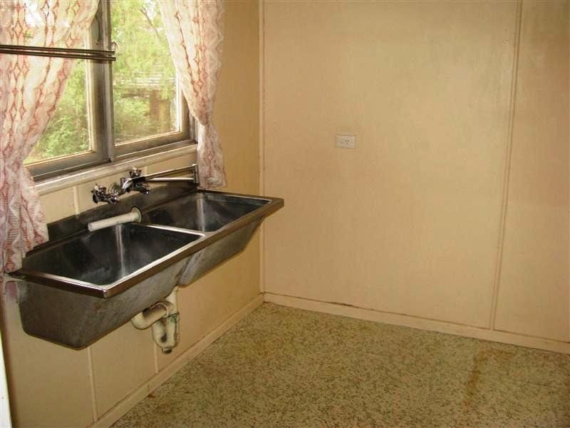 18 Ayrton Street, Dalby QLD 4405