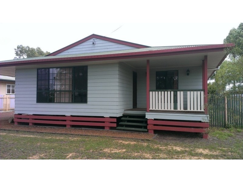 98 Nicholson Street, Dalby QLD 4405