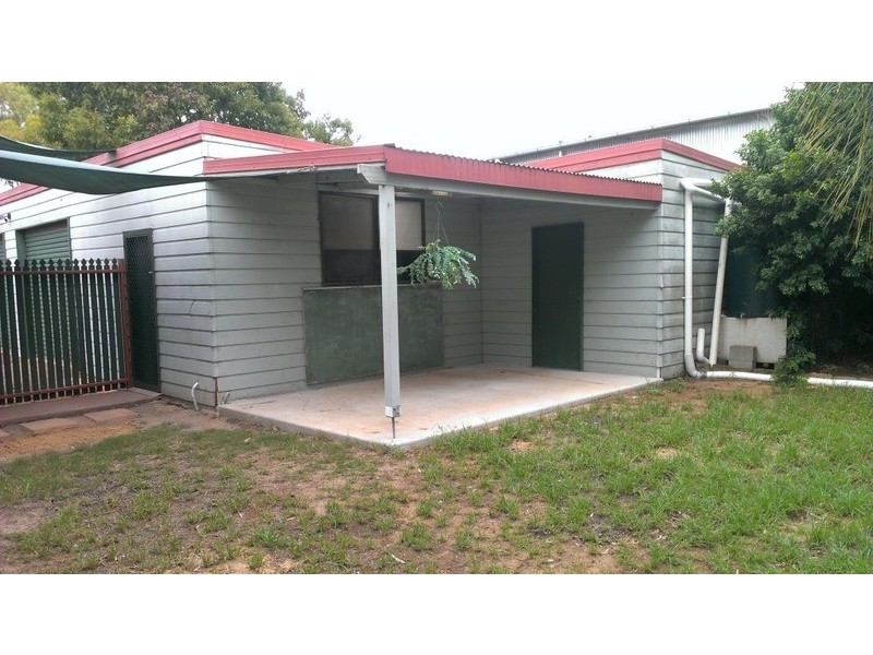 98 Nicholson Street, Dalby QLD 4405