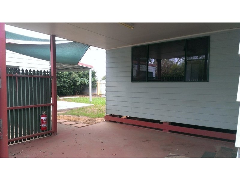 98 Nicholson Street, Dalby QLD 4405