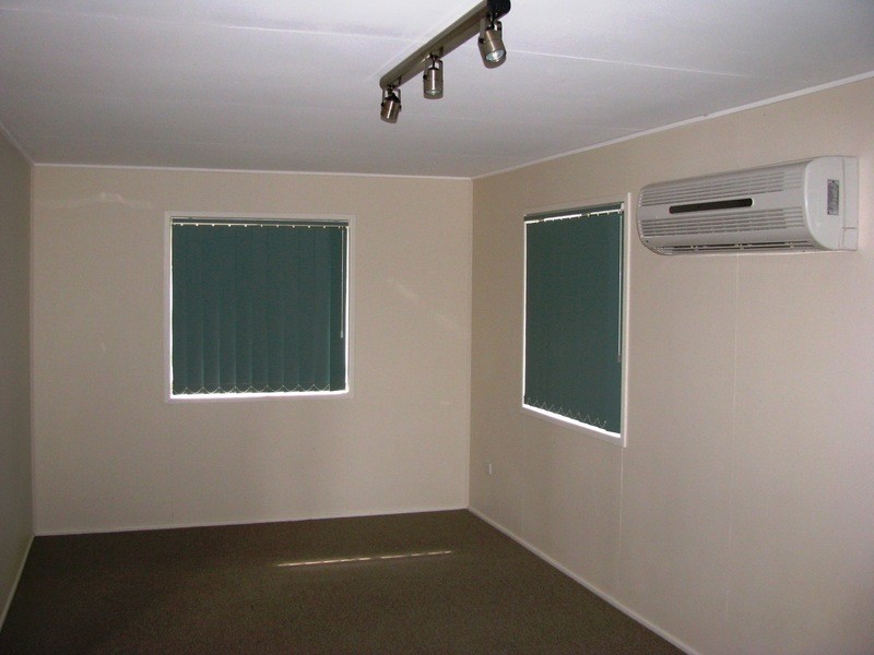 17 Lindsay Street, Dalby QLD 4405