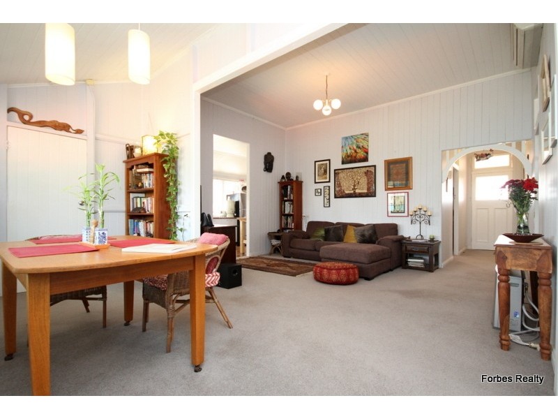 2 Wharf Street, Dalby QLD 4405