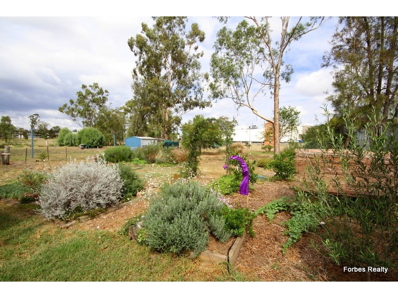 2 Wharf Street, Dalby QLD 4405