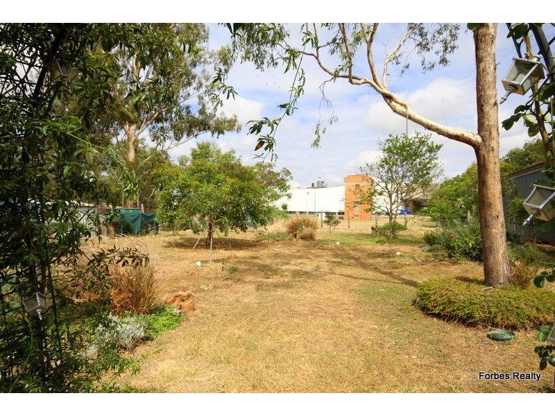 2 Wharf Street, Dalby QLD 4405