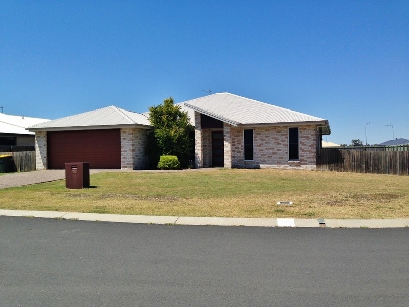 38 Diggers Drive, Dalby QLD 4405