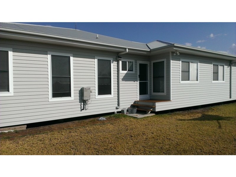 12 Vanessa Drive, Dalby QLD 4405