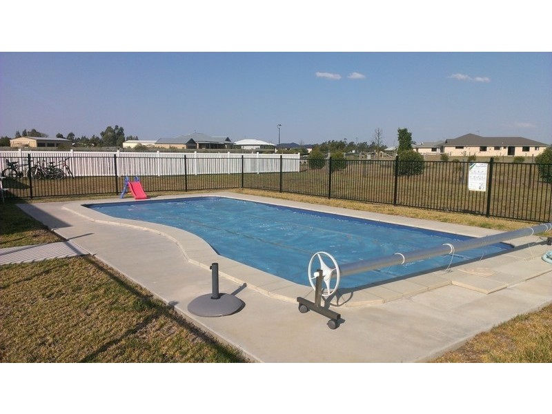 12 Vanessa Drive, Dalby QLD 4405