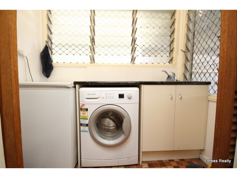 22 Ayrton Street, Dalby QLD 4405