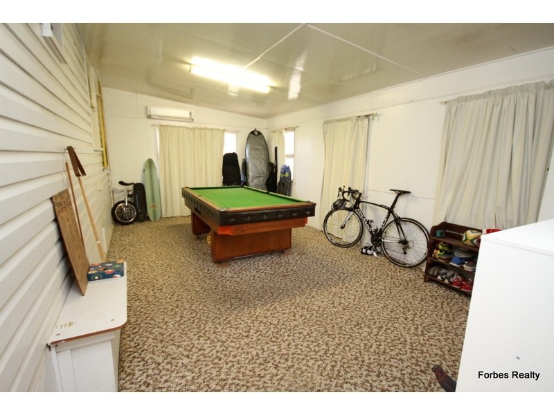 22 Ayrton Street, Dalby QLD 4405