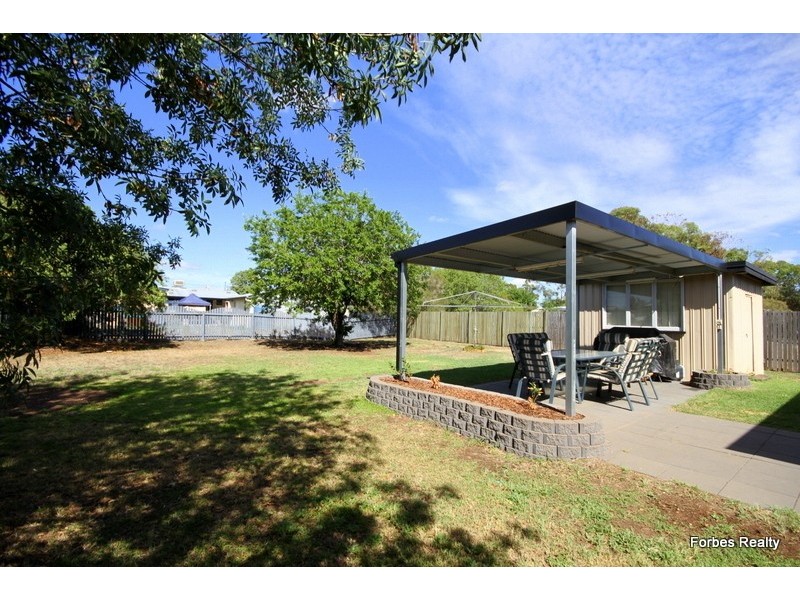 22 Ayrton Street, Dalby QLD 4405