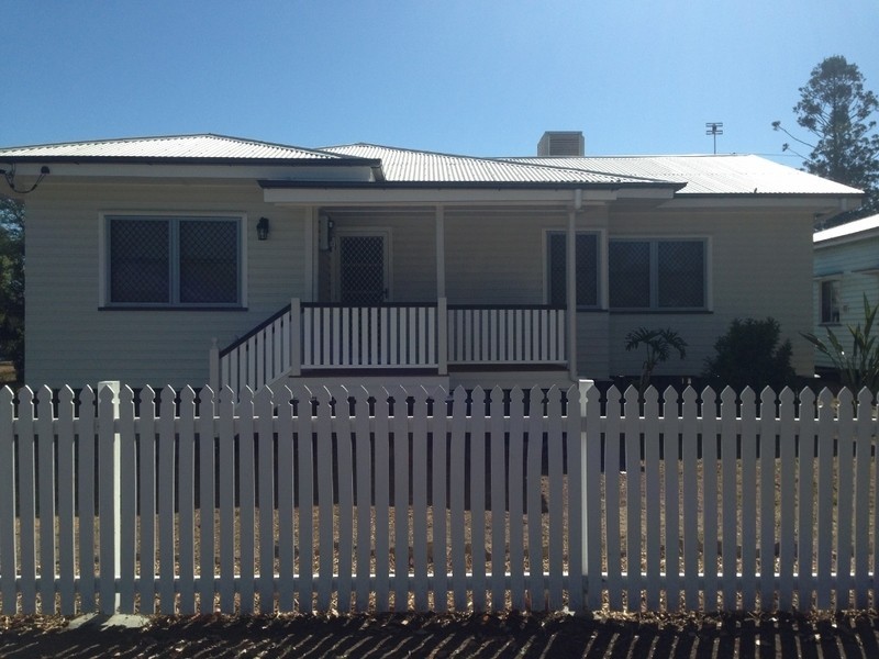 9 Archibald Street, Dalby QLD 4405