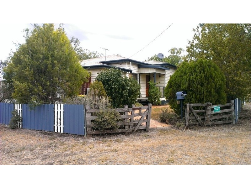 19 Orpen Street, Dalby QLD 4405