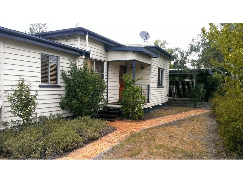 19 Orpen Street, Dalby QLD 4405