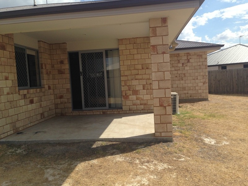 3 Pine Street, Dalby QLD 4405