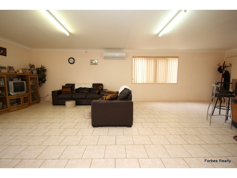 84 Curtis Street, Dalby QLD 4405