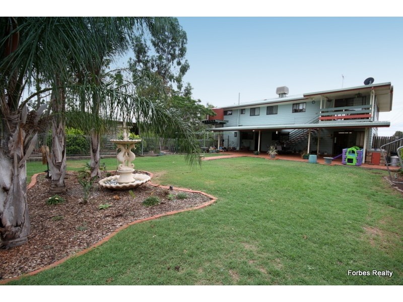 84 Curtis Street, Dalby QLD 4405