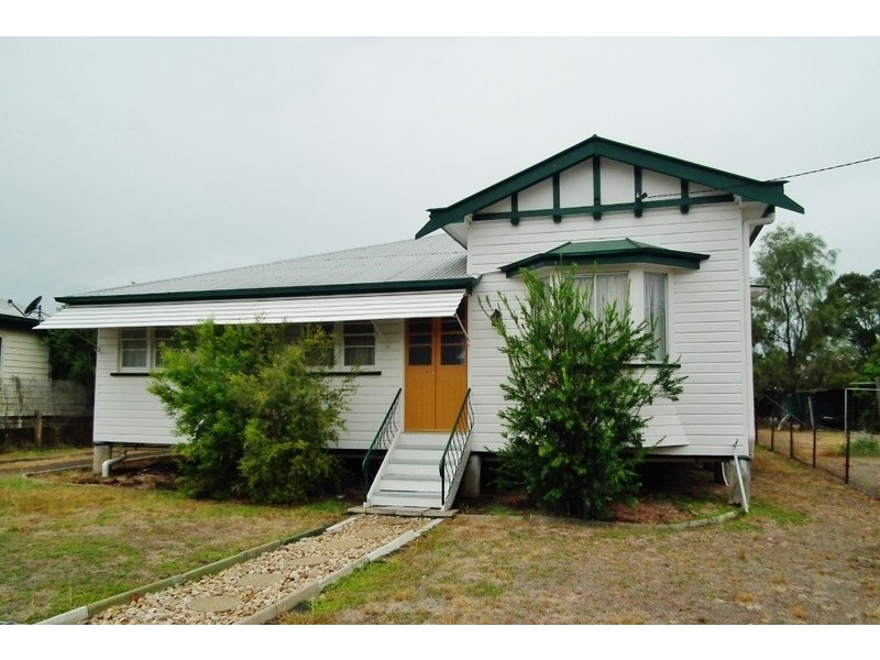 119 Pratten Street, Dalby QLD 4405
