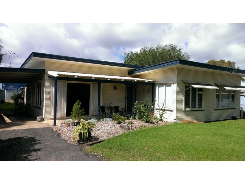 11 Higginbotham Street, Dalby QLD 4405