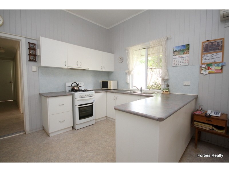 27 Myall Street, Dalby QLD 4405