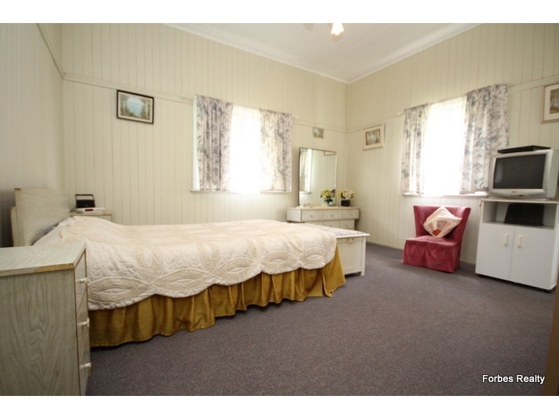 27 Myall Street, Dalby QLD 4405