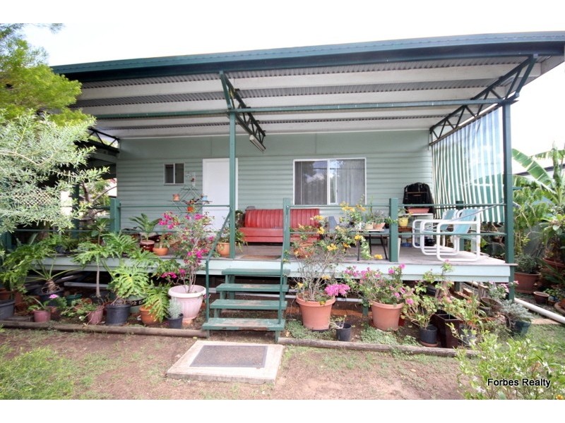 27 Myall Street, Dalby QLD 4405