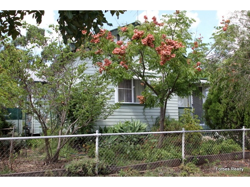 27 Myall Street, Dalby QLD 4405