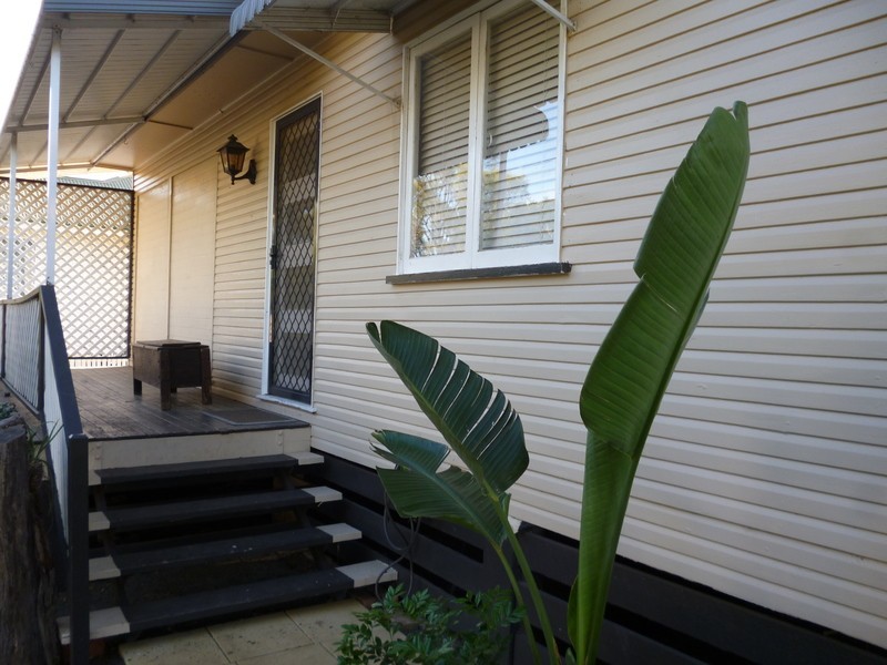 8 Nearhos Street, Dalby QLD 4405