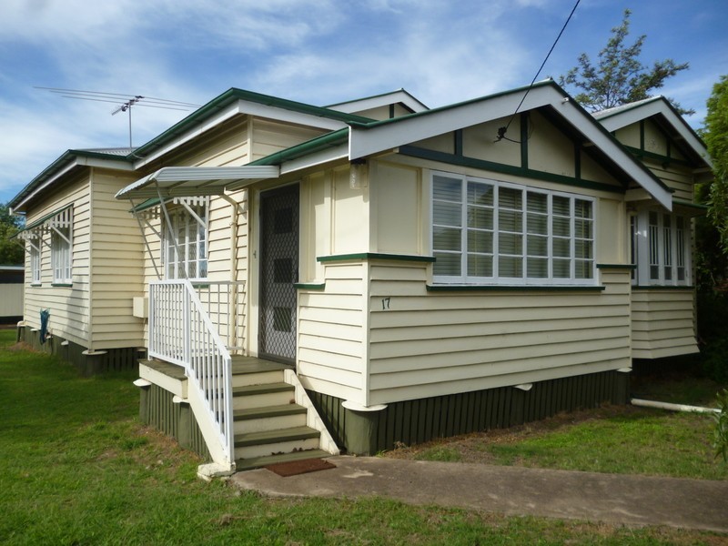 17  Patrick Street, Dalby QLD 4405