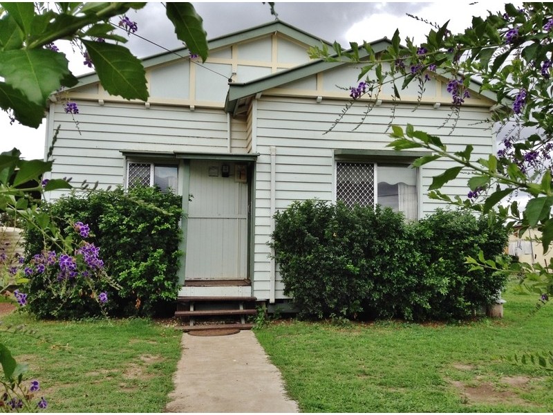 7 Horace Street, Dalby QLD 4405