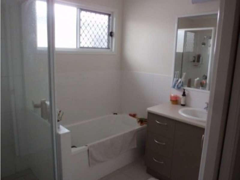 1, 2 & 3/19  Homebush Street, Dalby QLD 4405