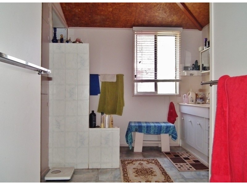 9 Blaxland Road, Dalby QLD 4405