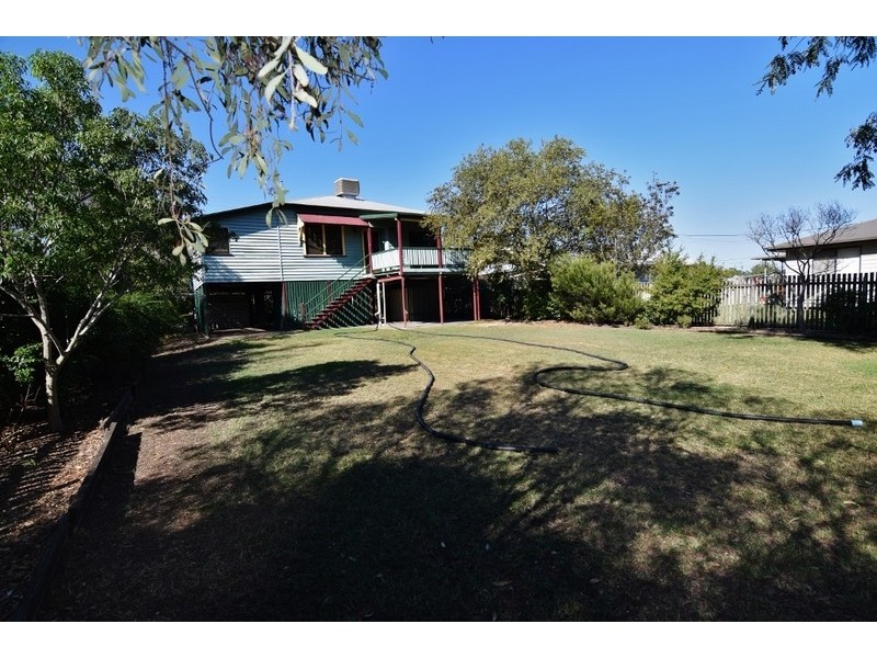 92 Orpen Street, Dalby QLD 4405