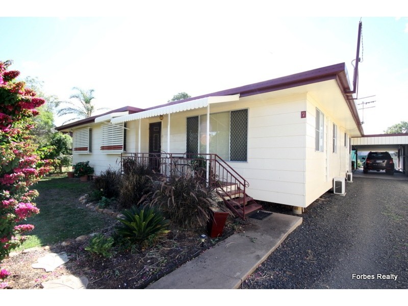 7 McQueen Street, Dalby QLD 4405