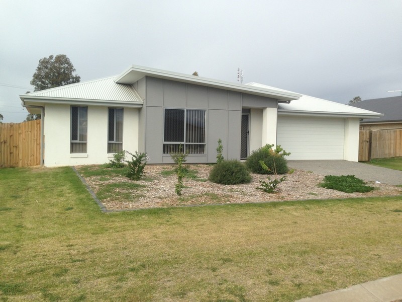 28 Gosden Drive, Dalby QLD 4405
