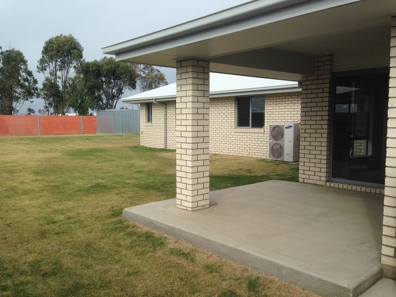 28 Gosden Drive, Dalby QLD 4405