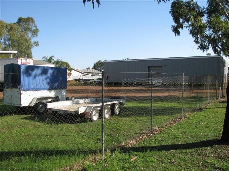 37 Skelton Street, Dalby QLD 4405