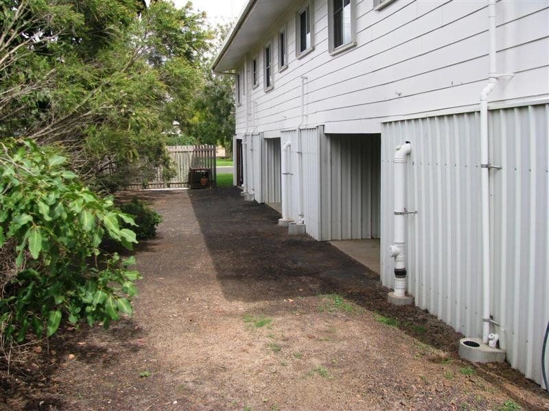 2/18 Thorley Street, Dalby QLD 4405