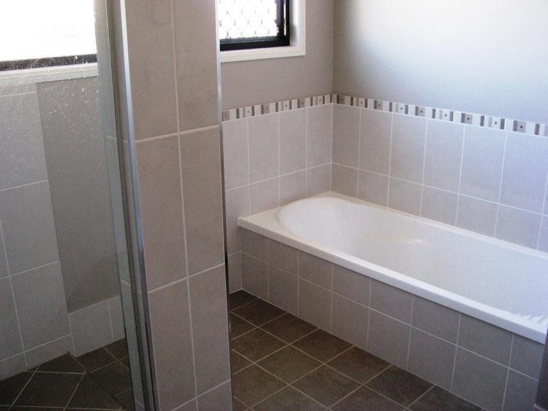 60 Diggers Drive, Dalby QLD 4405