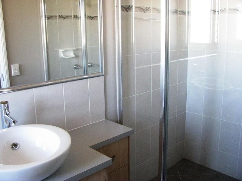 60 Diggers Drive, Dalby QLD 4405