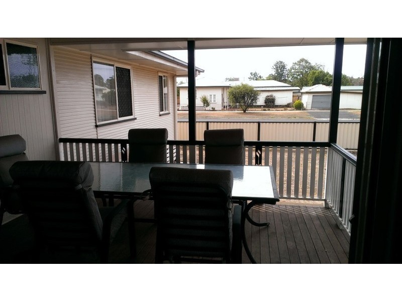53 Palmer Street, Dalby QLD 4405