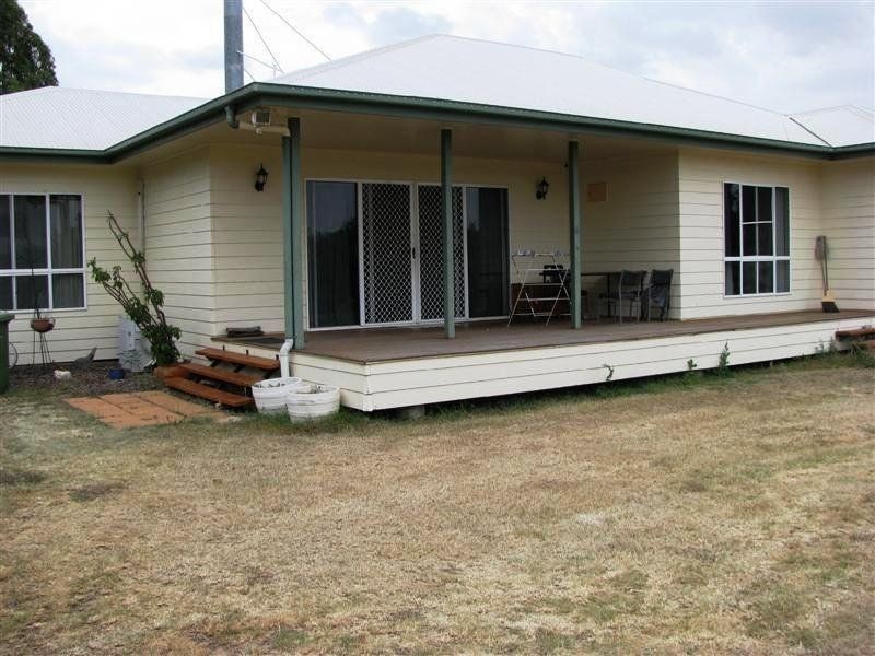 81 Summer Avenue, Dalby QLD 4405